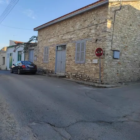 Ample Places Pano Lefkara