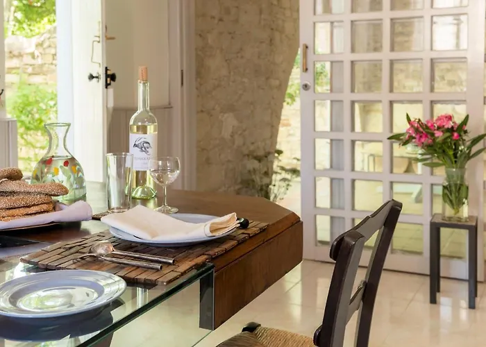 Ample Places بيت للعطل