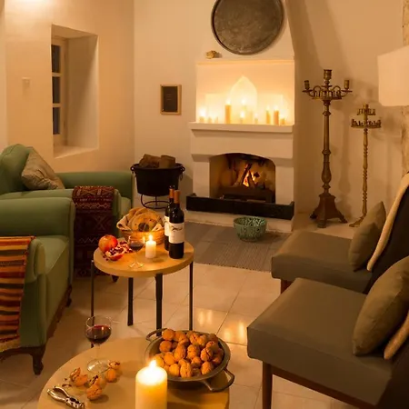 Ample Places Yukarı Lefkara